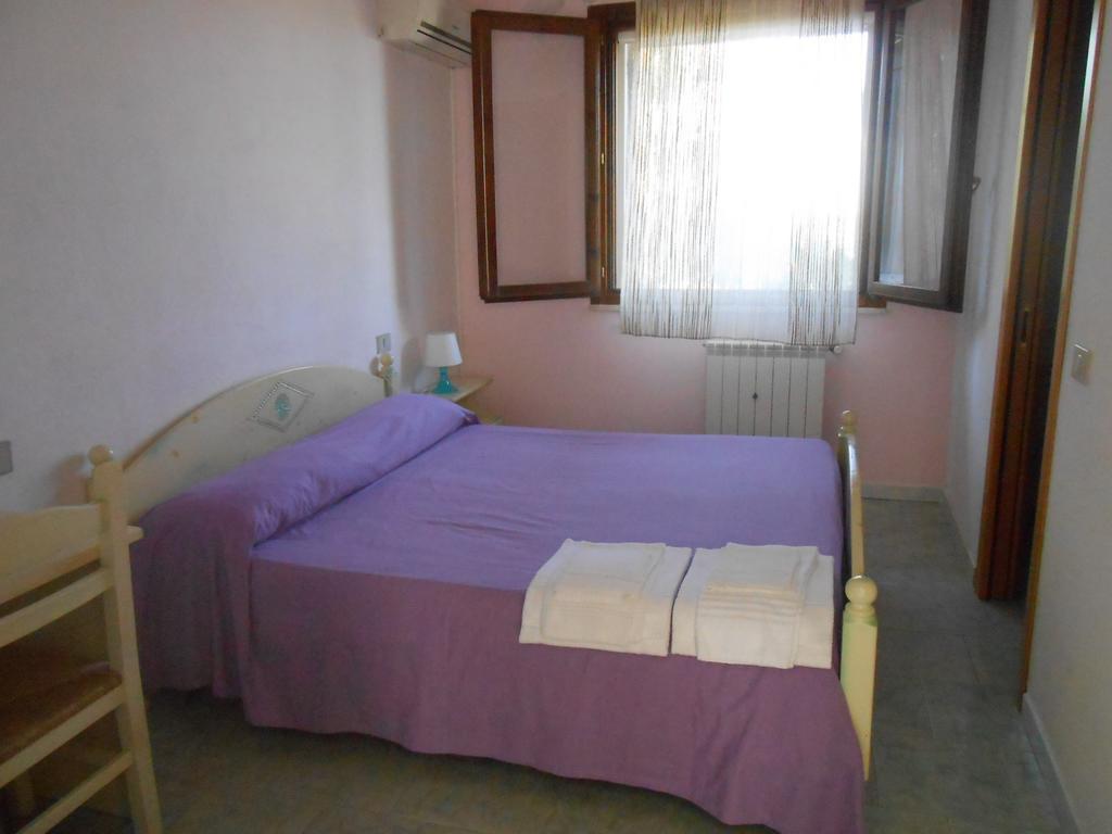 Agriturismo Tupei Hotell Calasetta Rum bild